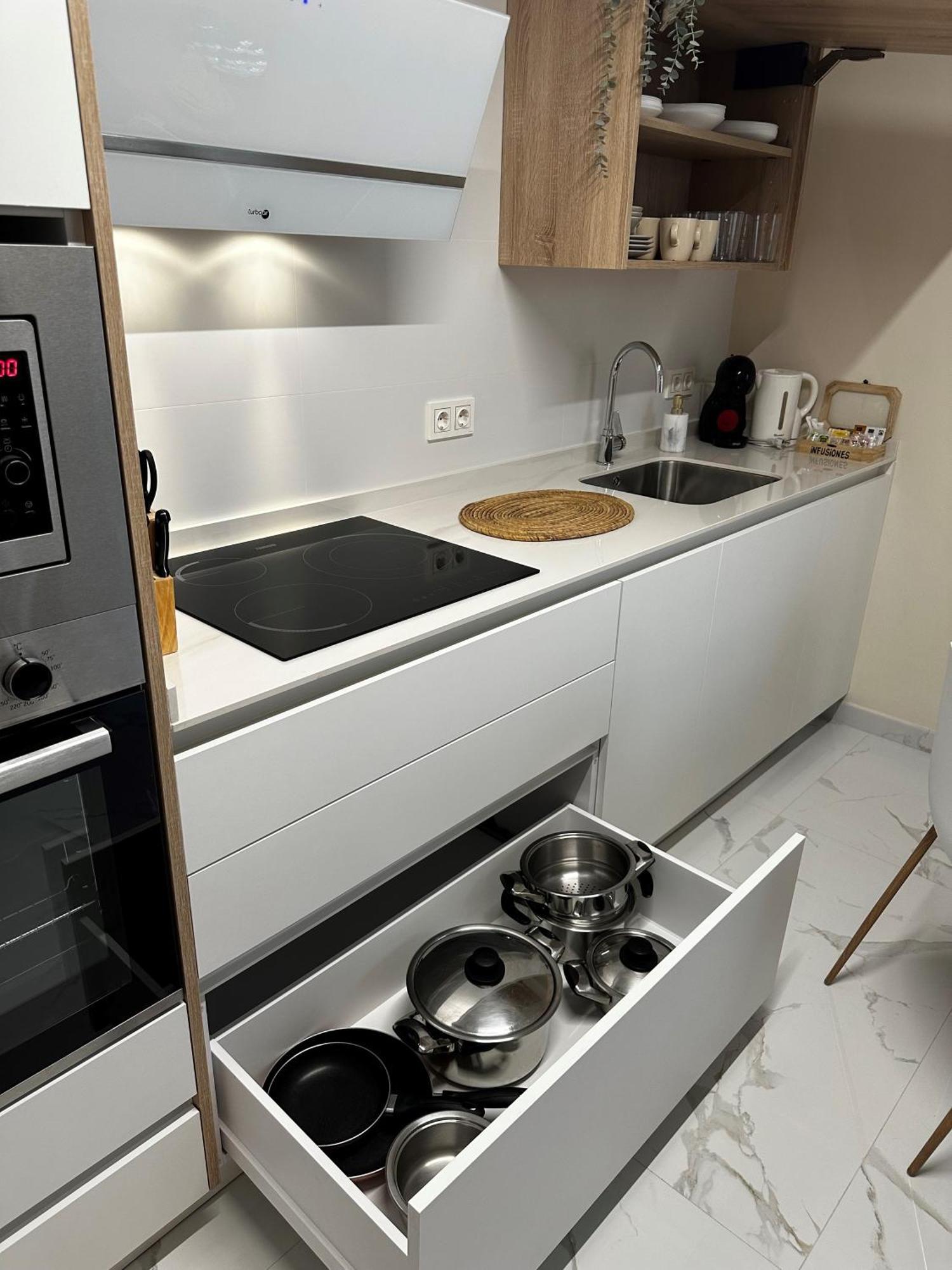 Marques De Robles Apartment Malaga Exterior photo